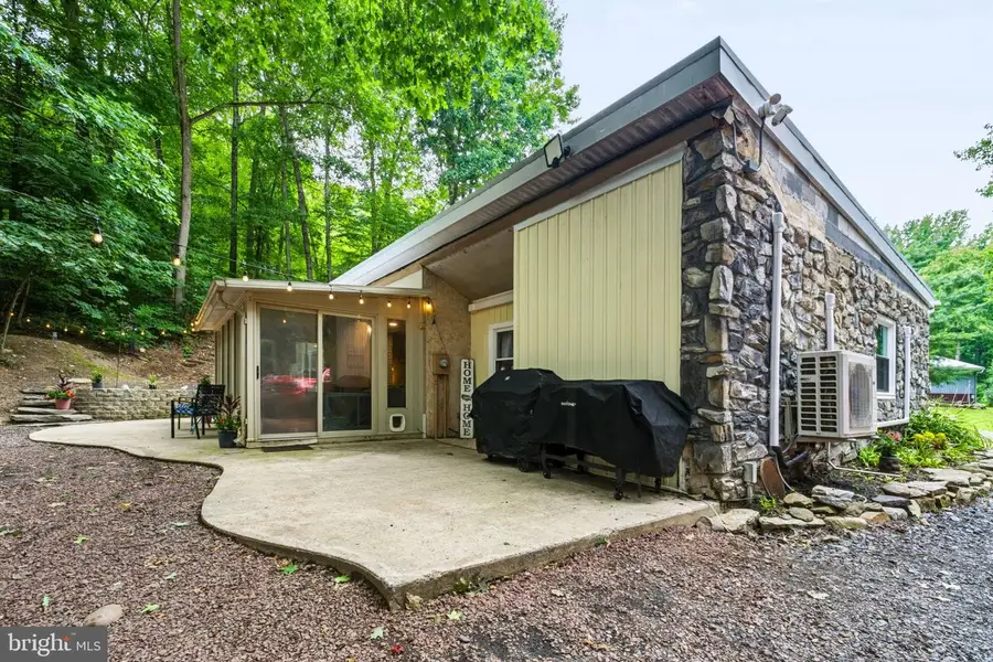 74 Turkey Rd, Kempton, PA 19529 - #3