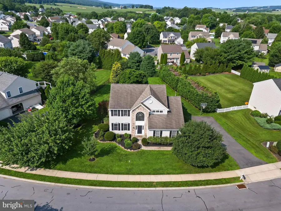 49 Pennwood Dr, Morgantown, PA 19543 - #3