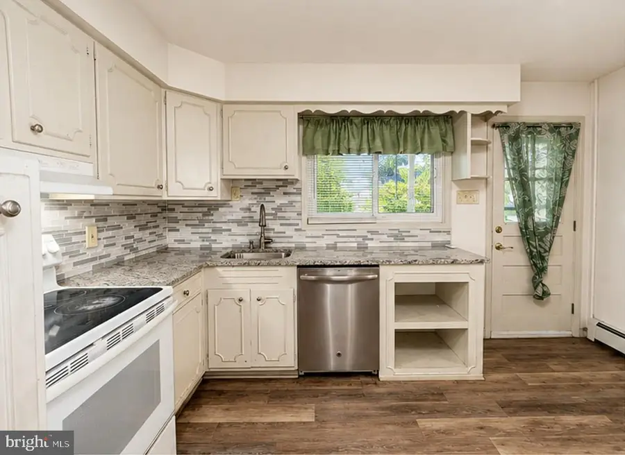 822 Hartman Ave, Temple, PA 19560 - #3