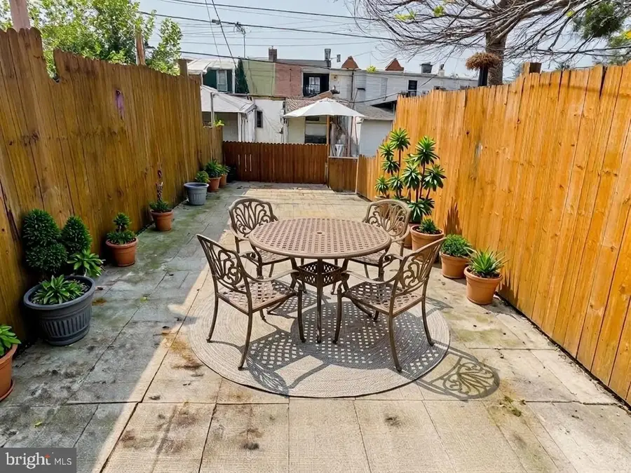 532 Birch St, Reading, PA 19604 - #2