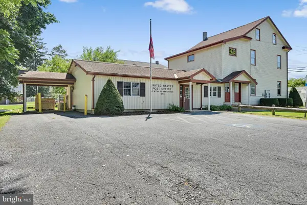7663 Lancaster Ave, MYERSTOWN, PA 17067