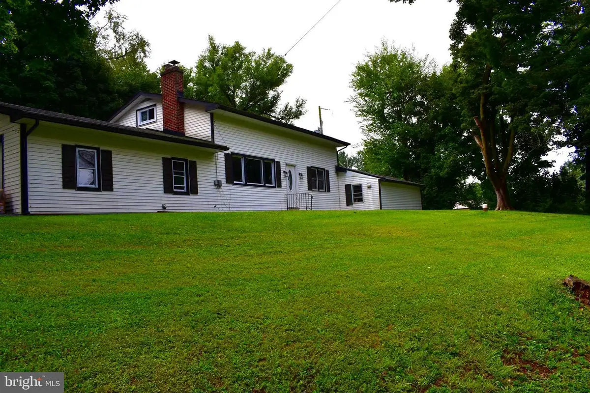544 Birch Hill Rd, Shoemakersville, PA 19555 - #1