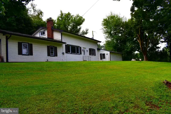544 Birch Hill Rd, SHOEMAKERSVILLE, PA 19555