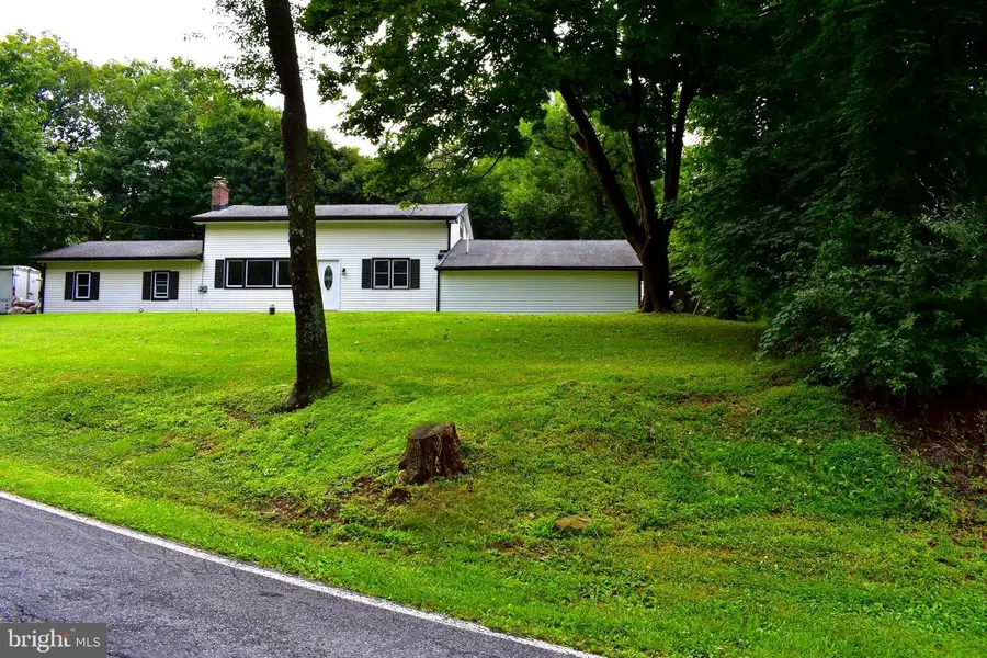 544 Birch Hill Rd, Shoemakersville, PA 19555 - #2