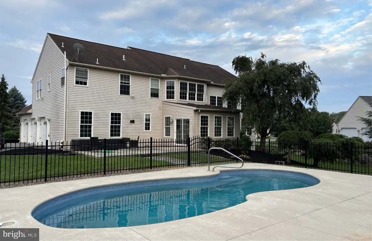 49 Augusta Ln, Fleetwood, PA 19522 - #1