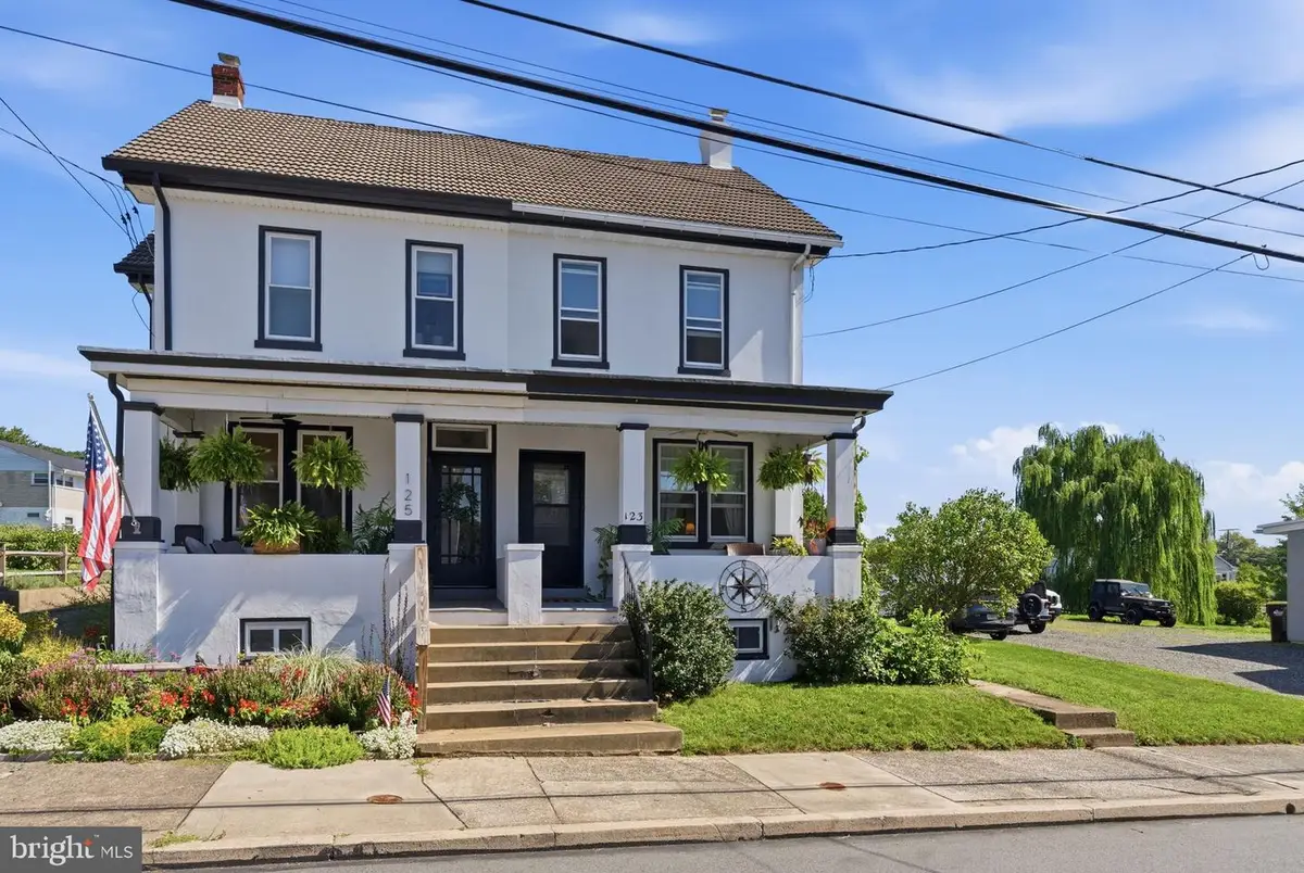 123 N Church St, Bally, PA 19503 - #1