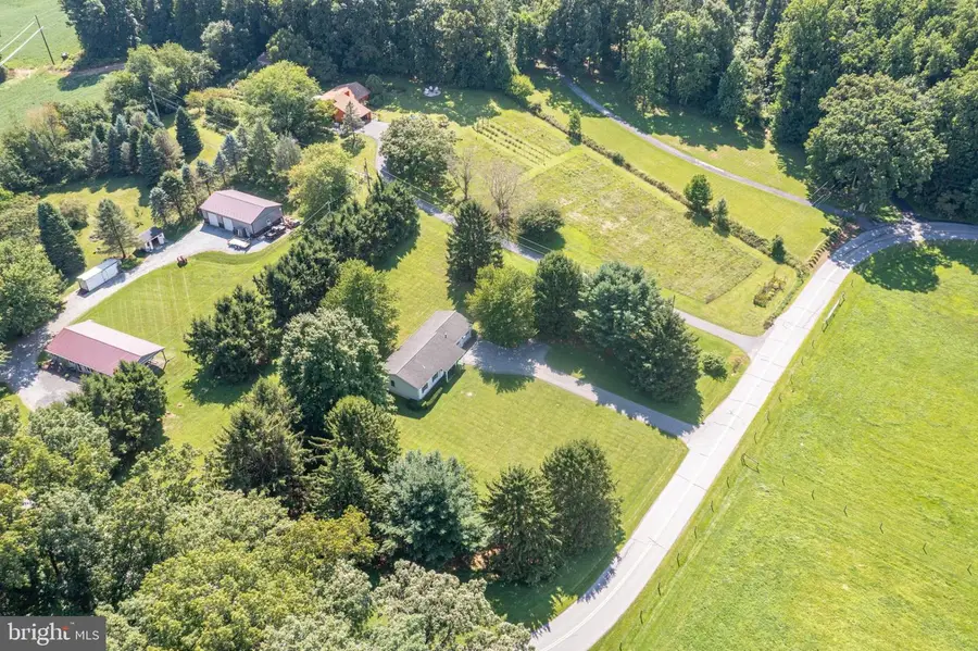 224 Naftzingertown Rd, Mohrsville, PA 19541 - #3