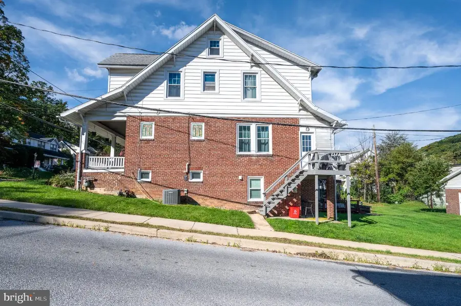2337 Fairview Ave, Reading, PA 19606 - #3