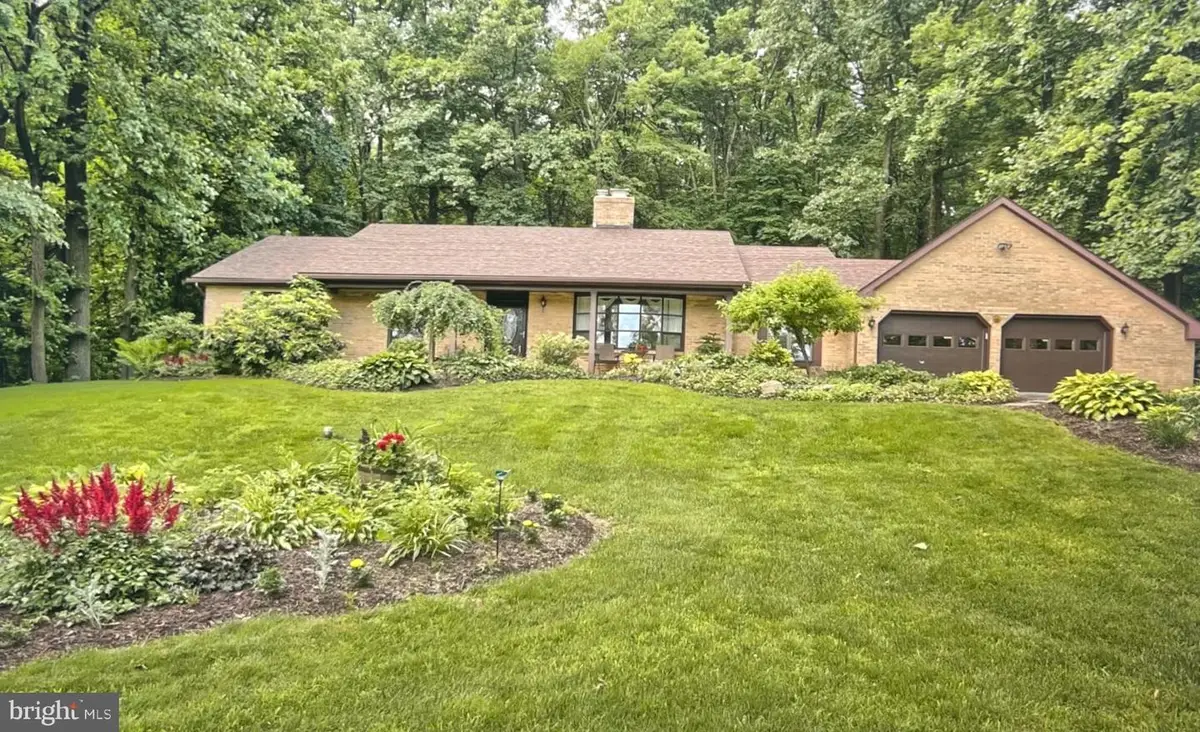 112 Sunnyfield Dr, Fleetwood, PA 19522 - #1
