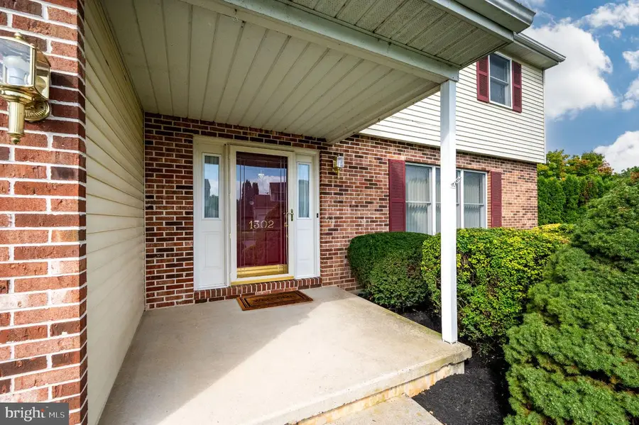 1302 Fredrick Blvd, Reading, PA 19605 - #2