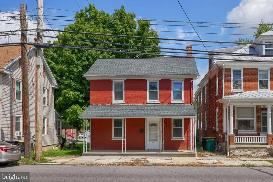 121 W Penn Ave, Wernersville, PA 19565 - #3