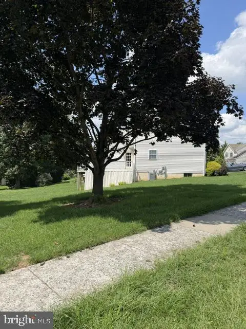 1026 Christina Dr, Leesport, PA 19533 - #3