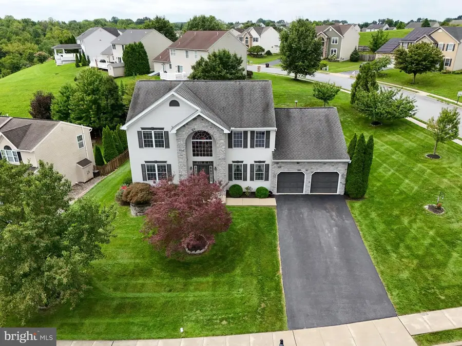 236 Buckhead Ln, Douglassville, PA 19518 - #2