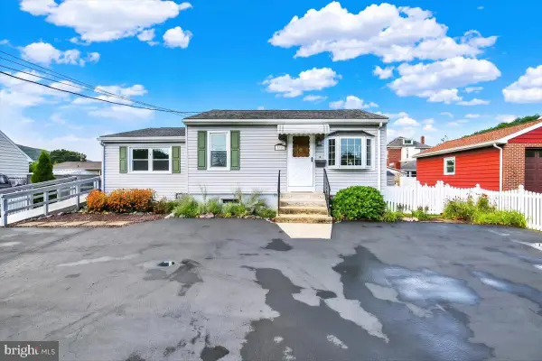 216 Vesper Ave, READING, PA 19606