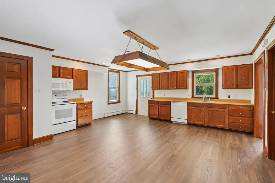 1010 N Ironstone Dr, Boyertown, PA 19512 - #3