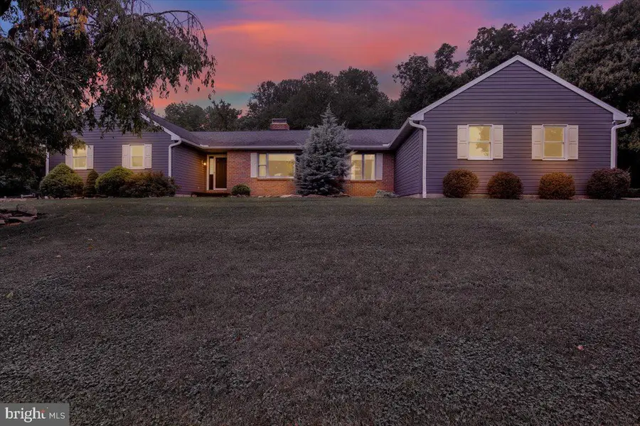 12 Schoolhouse Ln, Fleetwood, PA 19522 - #2