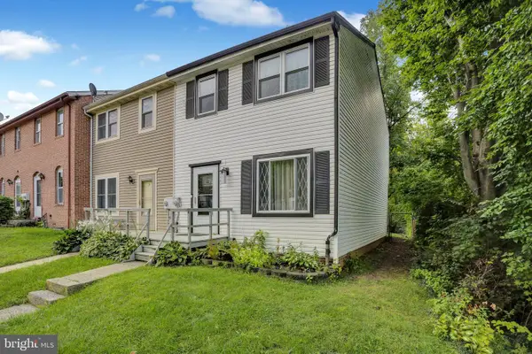 8 Bentley Ct, READING, PA 19601