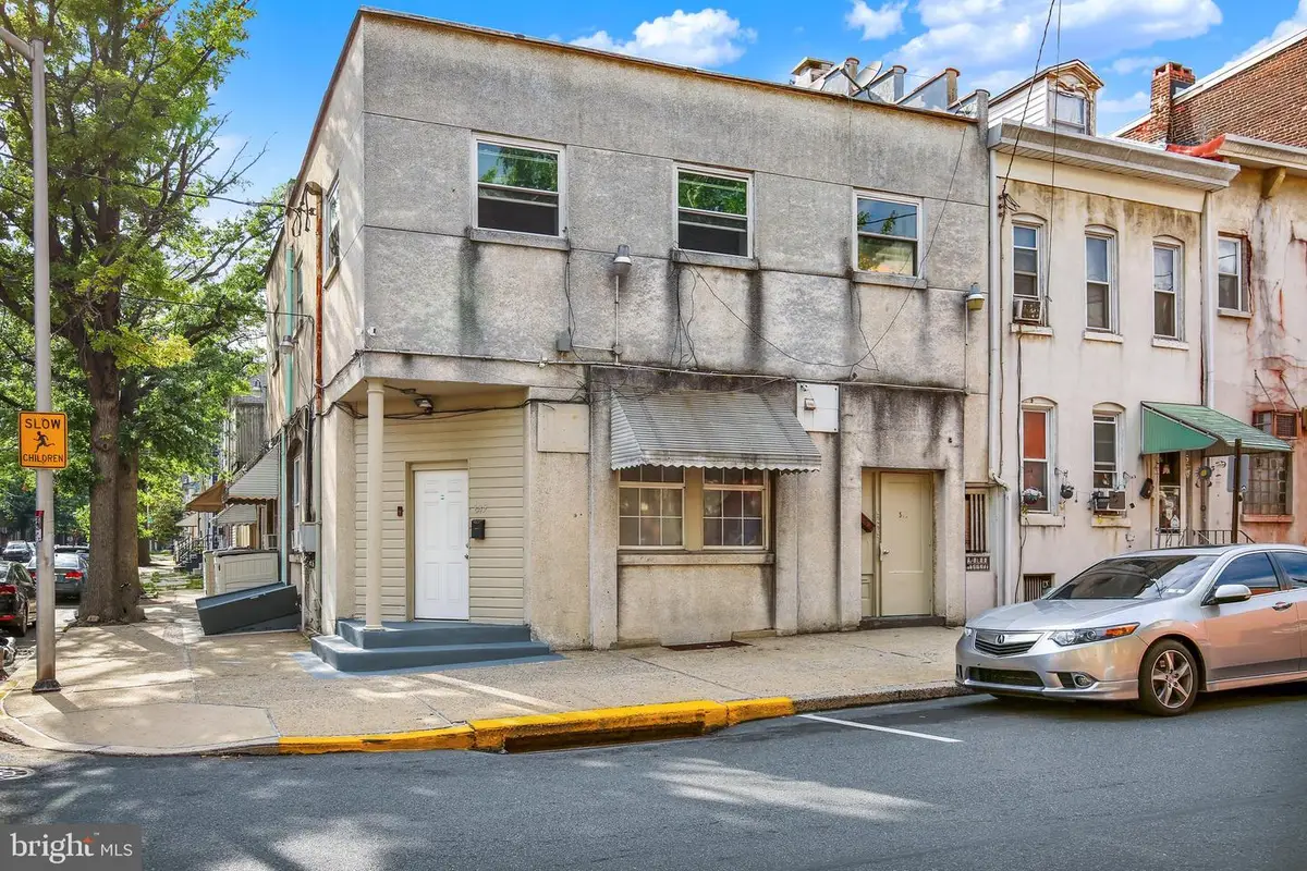 548 S 7th St, Reading, PA 19602 - #1