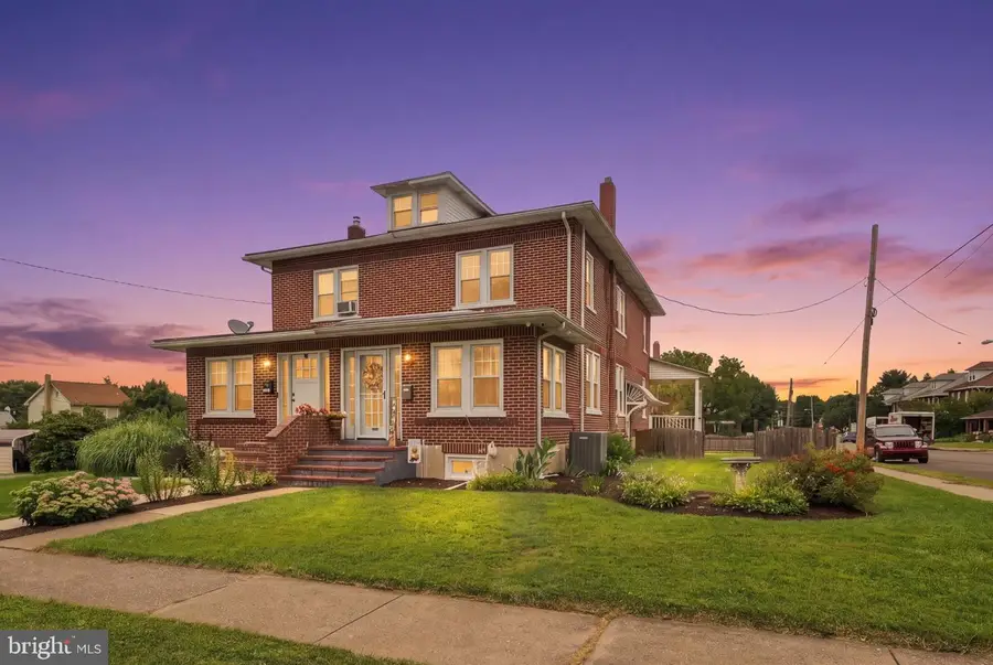 131 S Haas St, Topton, PA 19562 - #2
