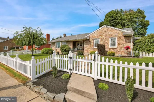 40 S Laurel St, KUTZTOWN, PA 19530