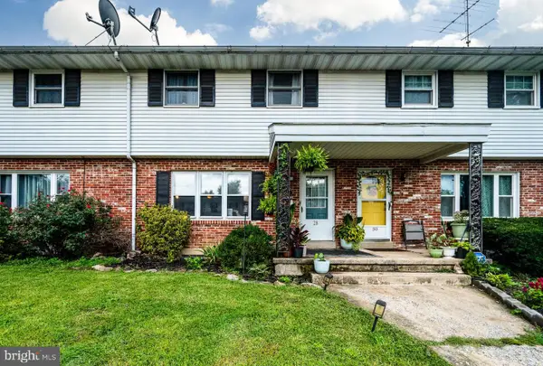 28 Elm View Ct, WERNERSVILLE, PA 19565