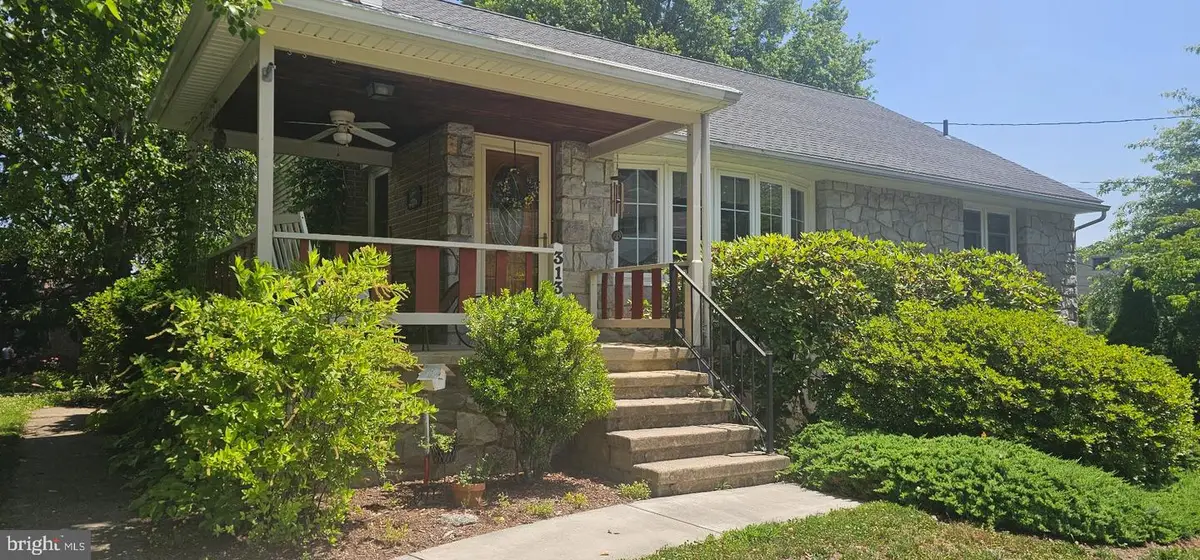 313 E Broad St, Shillington, PA 19607 - #1