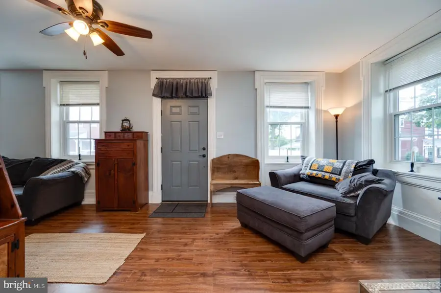 445 N Main St, Bernville, PA 19506 - #2