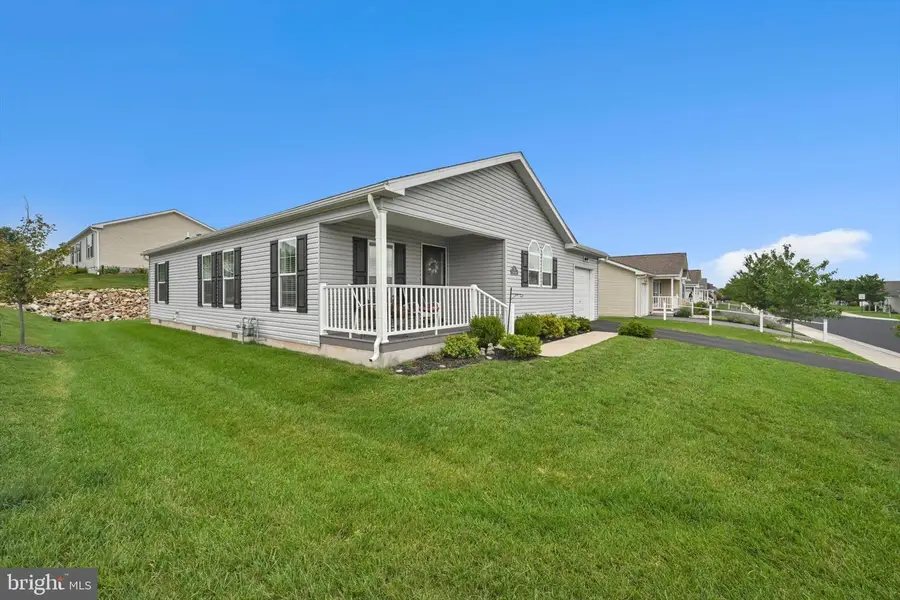 25 Dawn Dr, Douglassville, PA 19518 - #3