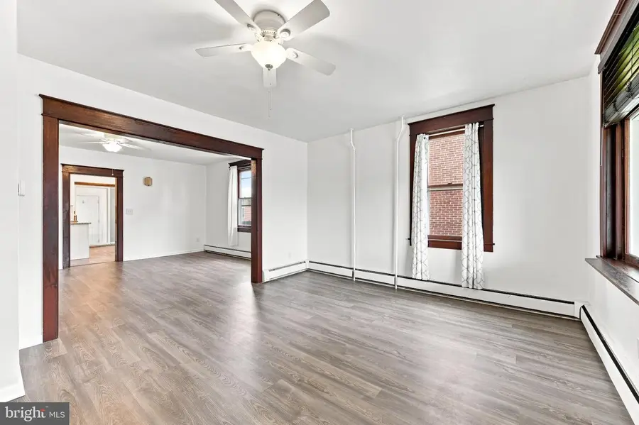 114 E Smith St, Topton, PA 19562 - #2