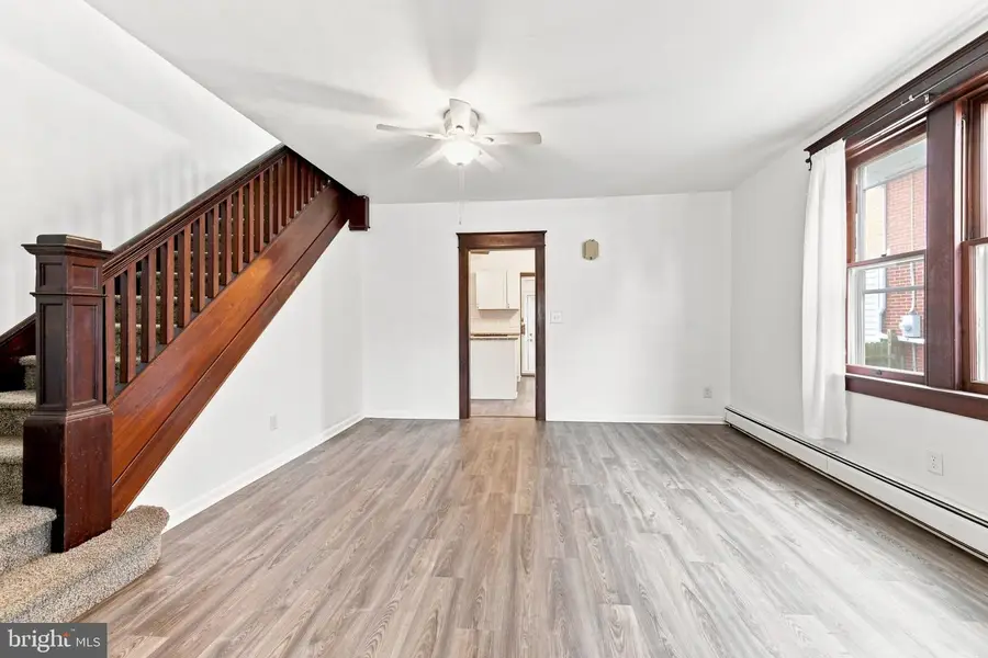 114 E Smith St, Topton, PA 19562 - #3