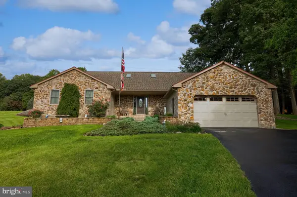 28 Davids Dr, FLEETWOOD, PA 19522
