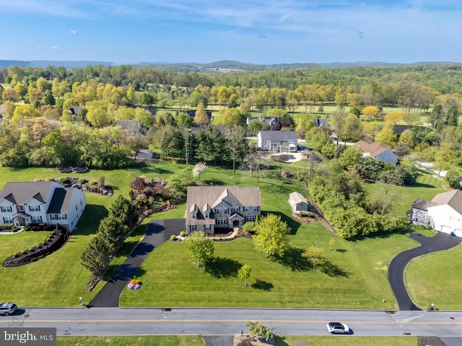 40 Augusta Ln, Fleetwood, PA 19522 - #3