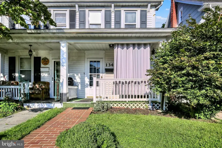 134 S Spruce St, Birdsboro, PA 19508 - #2