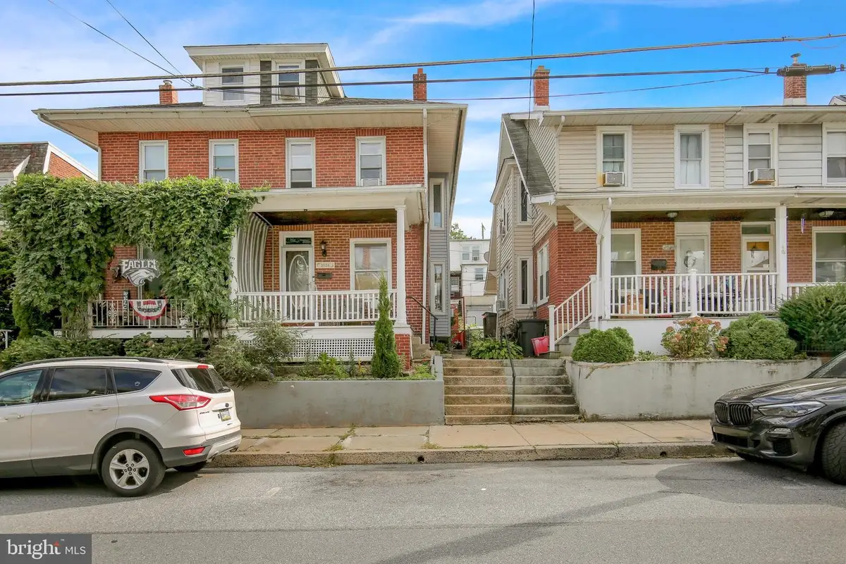 2524 Grant St, Reading, PA 19606 - #1