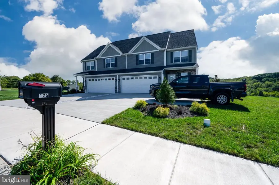 125 Sunglo Dr, Leesport, PA 19533 - #2
