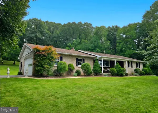 32 Weavers Rd, FLEETWOOD, PA 19522