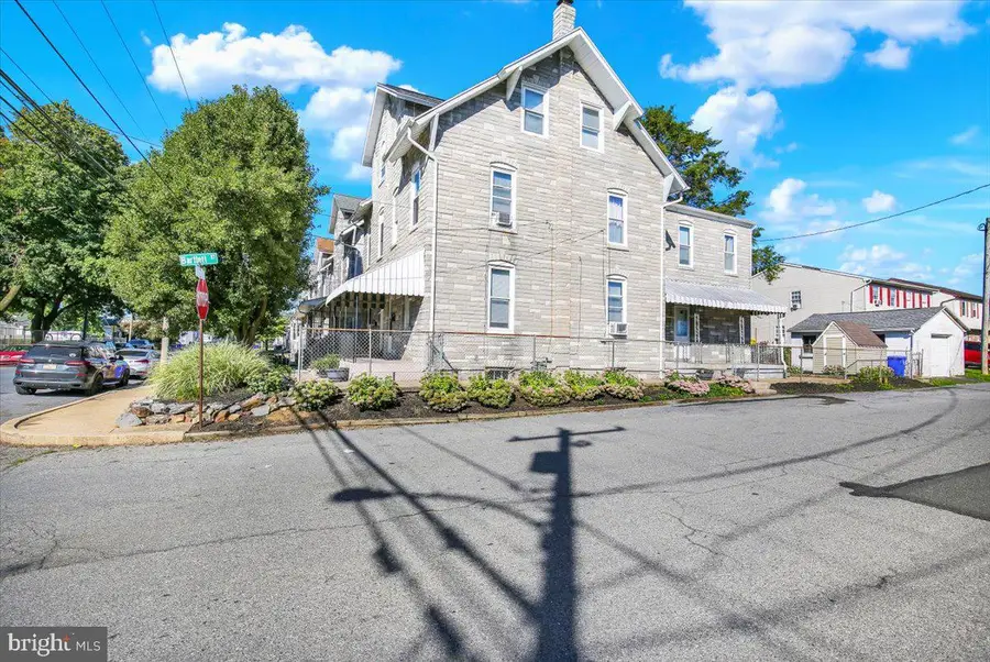 101 Upland Ave, Reading, PA 19611 - #3