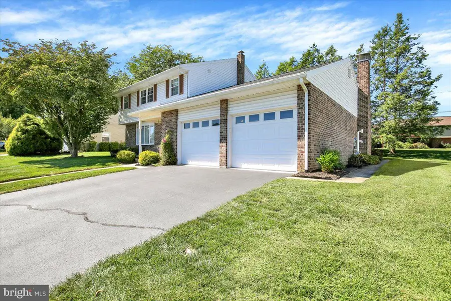 1616 Sherwood Rd, Wyomissing, PA 19610 - #2