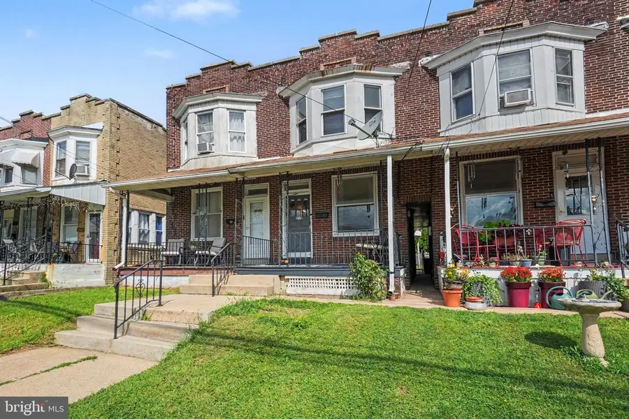 213 Upland Ave, Reading, PA 19611 - #2