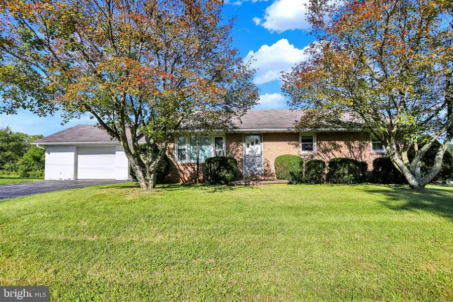1365 Centerport Rd, Mohrsville, PA 19541 - #2