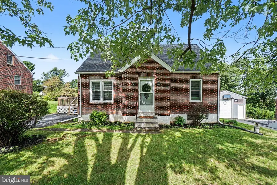 862 Englesville Hill Rd, Boyertown, PA 19512 - #2