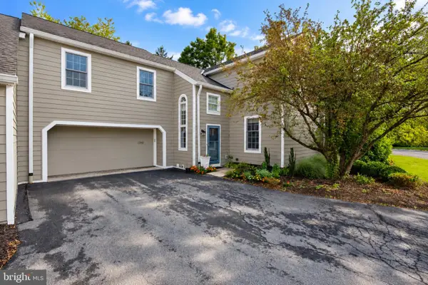 1949 Meadow Ln, WYOMISSING, PA 19610