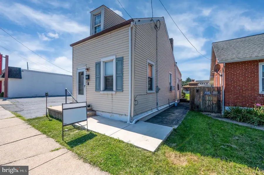 438 Morgantown Rd, Reading, PA 19611 - #2