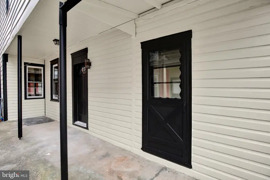 41 W Washington St, Fleetwood, PA 19522 - #3