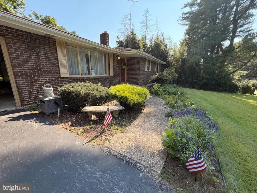 451 W Neversink Rd, Reading, PA 19606 - #2