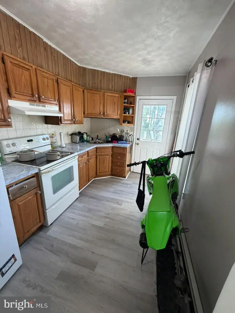 354 Linden St, Reading, PA 19604 - #2