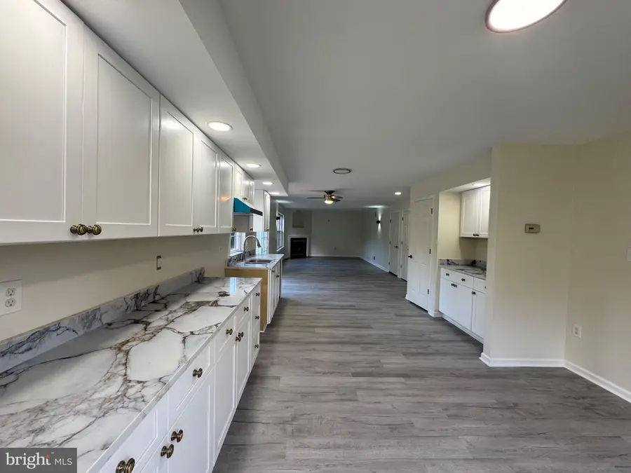 1199 Ashbourne Dr, Reading, PA 19605 - #2