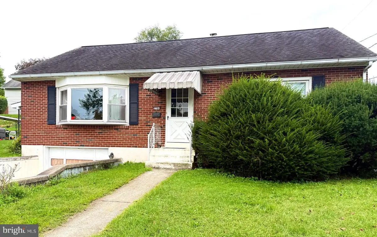 2704 Girard Ave, West Lawn, PA 19609 - #1