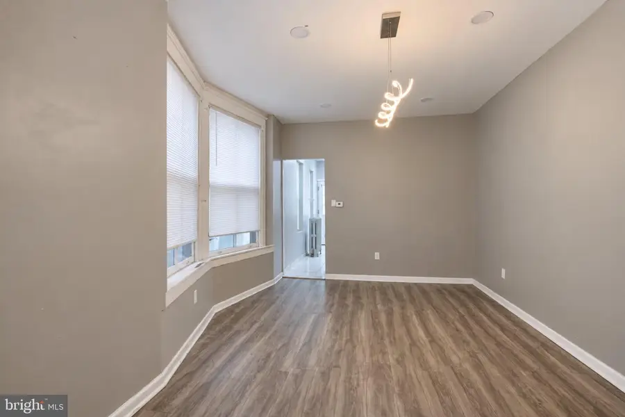 346 Spring St, Reading, PA 19601 - #3