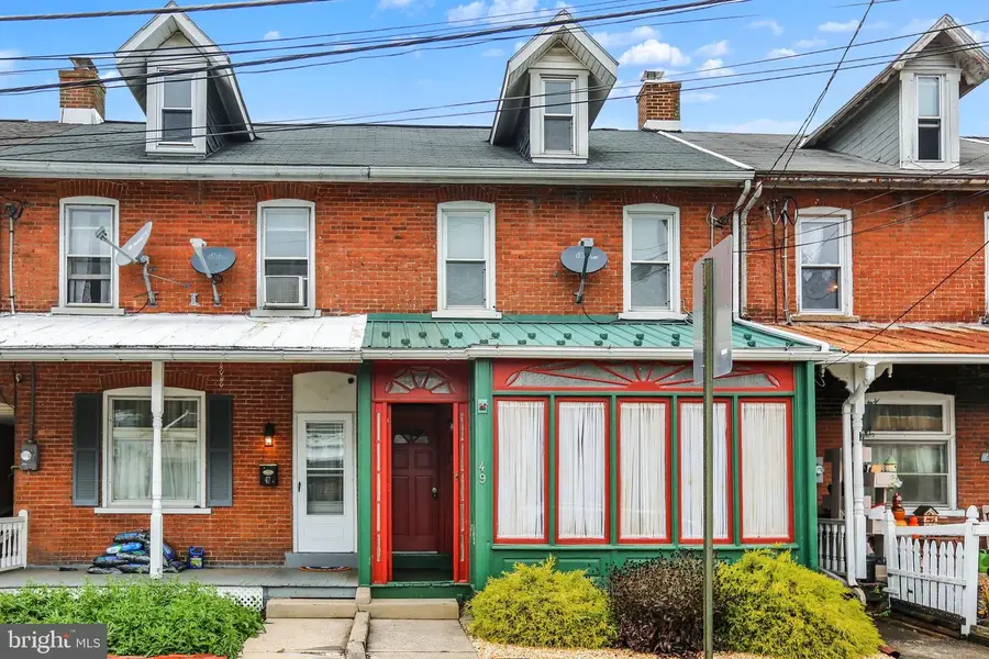 49 E Washington St, Topton, PA 19562 - #2